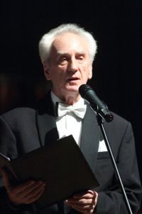 Koncert prowadził Juliusz Adamowski. Fot. Andrzej Solnica.